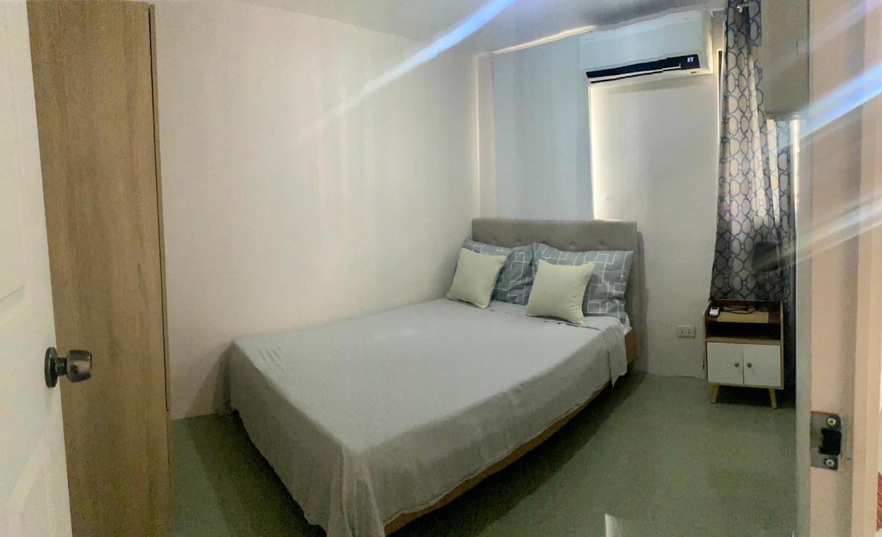 2 Bedroom Townhouse In Bacolod City Екстериор снимка