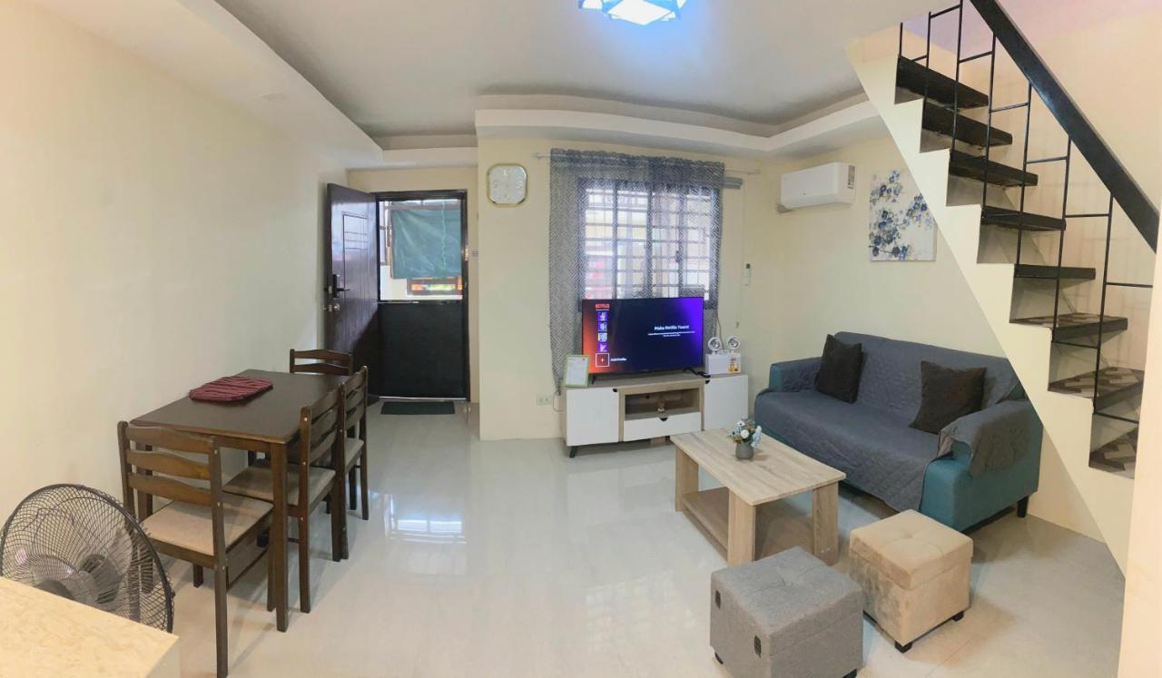 2 Bedroom Townhouse In Bacolod City Екстериор снимка
